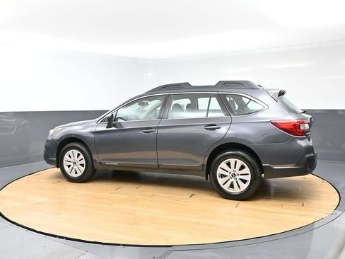 Used 2019 Subaru Outback 2.5i AWD/4WD image 8
