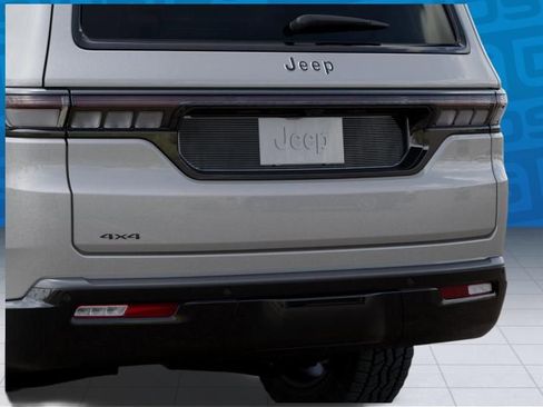 New 2026 Jeep Grand Wagoneer 4WD image 13