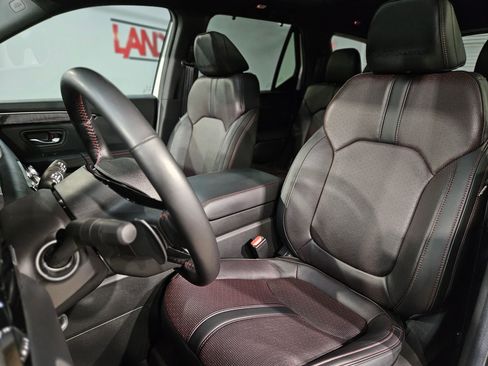 Used 2025 Honda Pilot Black Edition image 24