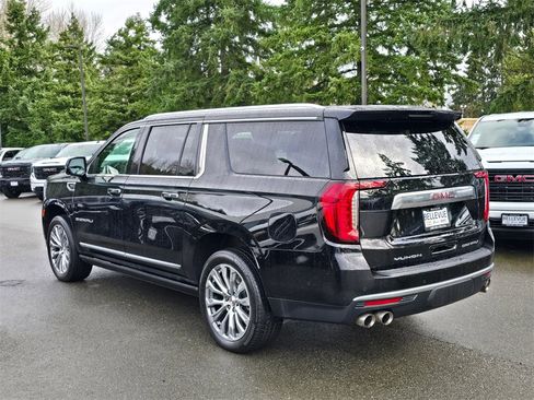 Used 2023 GMC Yukon XL Denali w/ Denali Reserve Package image 36
