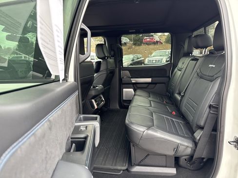 Certified 2025 Ford F350 Platinum image 19