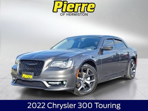 Used 2022 Chrysler 300 Touring L RWD image 1