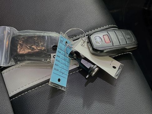 Used 2025 Toyota Camry SE w/ Multimedia Upgrade Package image 36