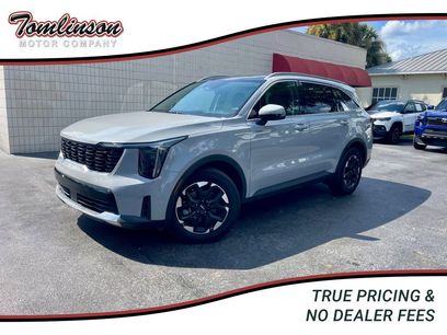 Used 2025 Kia Sorento S w/ Panoramic Sunroof Package
