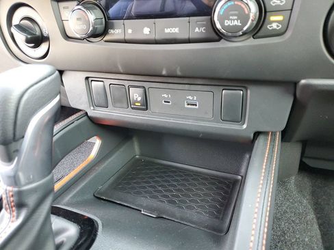 Certified 2025 Nissan Frontier PRO-4X w/ Tow Package AWD/4WD image 29