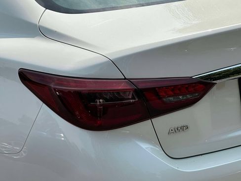 Used 2019 INFINITI Q50 Luxe w/ Essential Package (3.0T Luxe) AWD/4WD image 9
