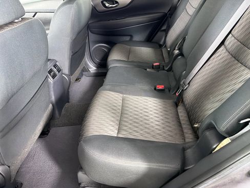 Used 2017 Nissan Rogue S image 17