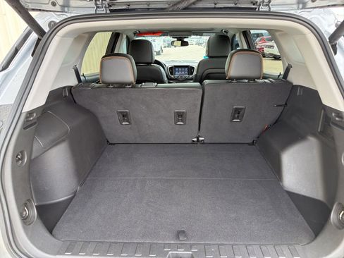Used 2023 GMC Terrain AT4 w/ Infotainment Package II AWD/4WD image 8