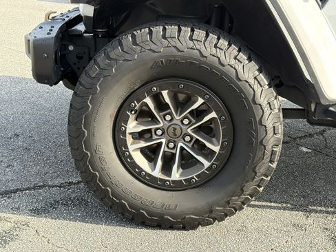 Used 2024 Jeep Wrangler Unlimited Rubicon 392 AWD/4WD image 29
