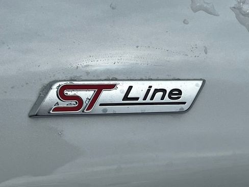 New 2026 Ford Explorer ST-Line w/ ST-Line Street Pack AWD/4WD image 2
