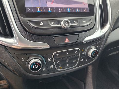 Used 2020 Chevrolet Equinox Premier image 27