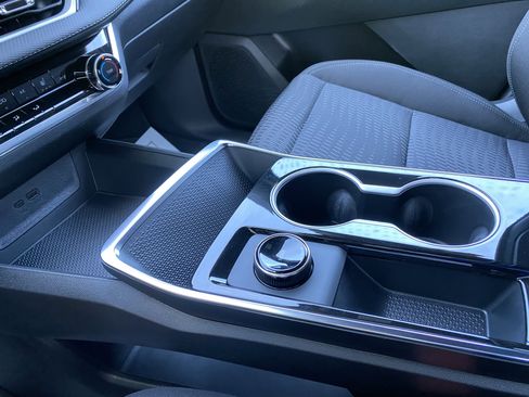 Used 2026 Chevrolet Equinox LT image 30