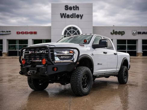 Used 2025 RAM 2500 Tradesman AWD/4WD image 3