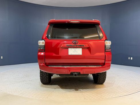 Used 2019 Toyota 4Runner SR5 RWD image 10