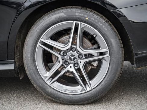 Used 2023 Mercedes-Benz E 350 4MATIC Sedan image 18