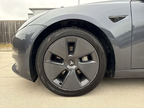 Used 2022 Tesla Model 3 Long Range image 8