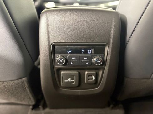 Used 2022 Buick Enclave Premium FWD image 48