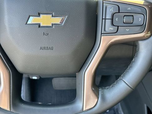 Used 2024 Chevrolet Tahoe High Country AWD/4WD image 18