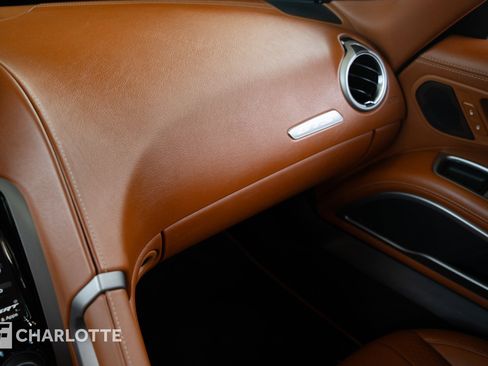 Used 2013 SRT Viper GTS w/ GTS Laguna Interior Pkg image 32