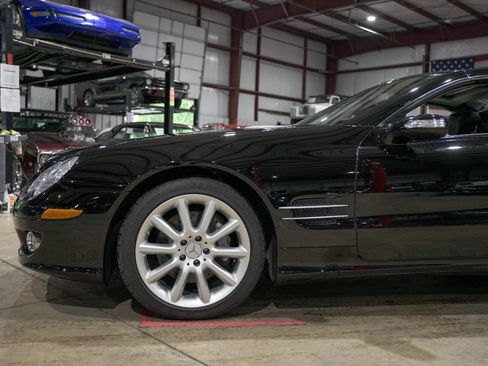 Used 2007 Mercedes-Benz SL 550 image 3