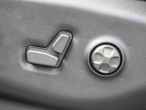 New 2026 Chrysler Pacifica Select image 22