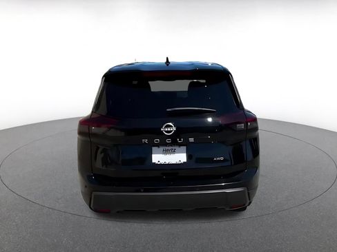 Used 2025 Nissan Rogue SV AWD/4WD image 10