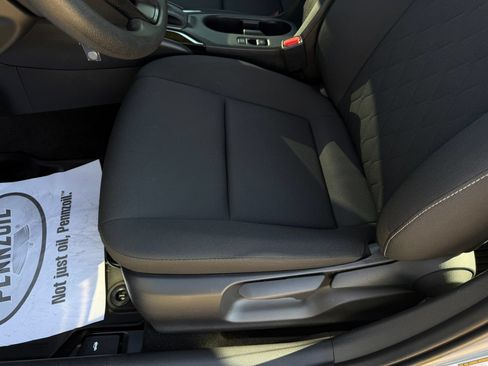 Used 2026 Toyota Corolla LE FWD image 12