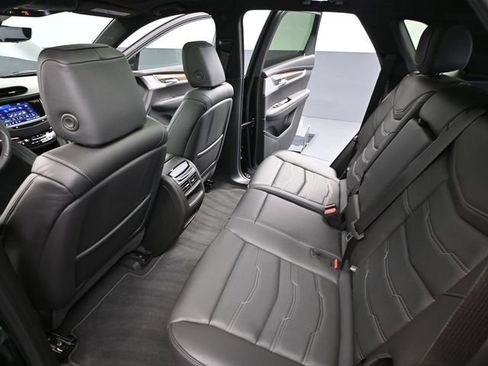Used 2023 Cadillac XT5 Premium Luxury w/ Platinum Package AWD/4WD image 46
