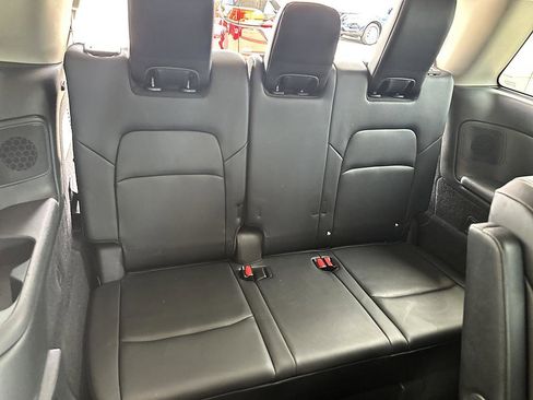 Certified 2023 Nissan Pathfinder Platinum AWD/4WD image 21