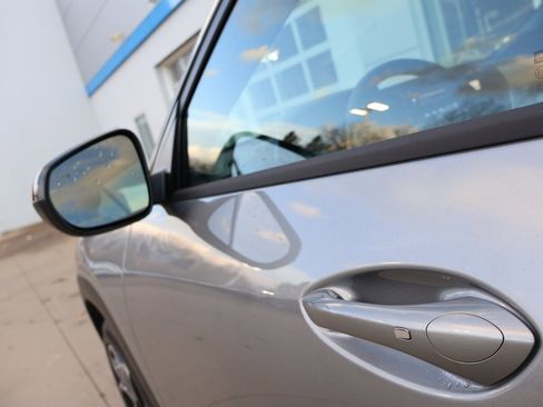 New 2026 Chevrolet Trax RS w/ Sunroof Package image 10