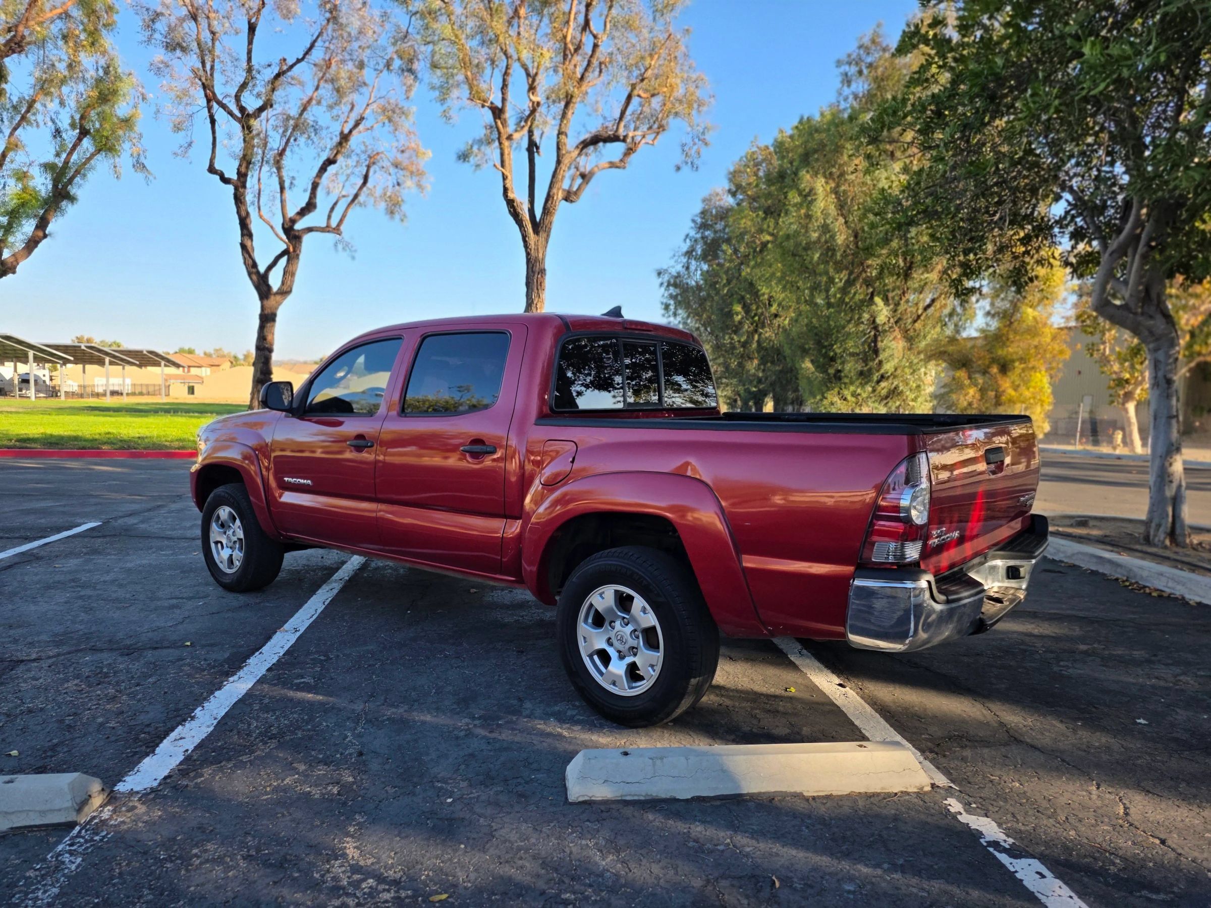 Used 2015 Toyota Tacoma PreRunner RWD image 6