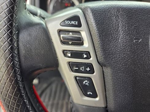 Used 2017 Nissan Titan SL RWD image 22