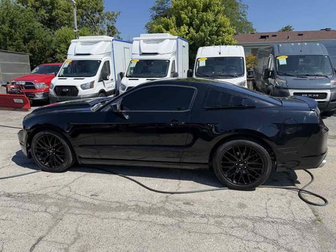 Used 2014 Ford Mustang Premium RWD image 5