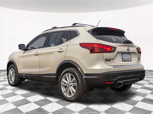 Used 2018 Nissan Rogue Sport SV w/ SV All-Weather Package AWD/4WD image 7