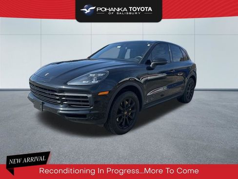 Used 2020 Porsche Cayenne image 1