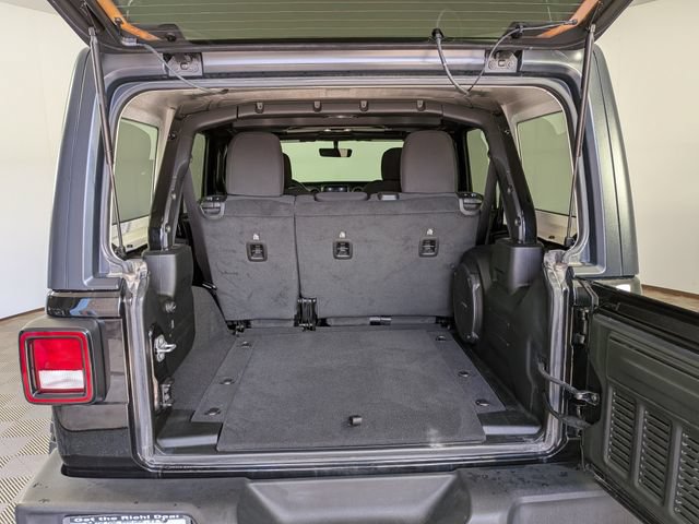 Used 2021 Jeep Wrangler Unlimited Sport AWD/4WD image 13
