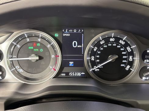Used 2016 Toyota Land Cruiser AWD/4WD image 20