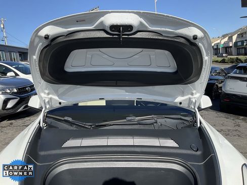 Used 2021 Tesla Model Y Long Range image 12