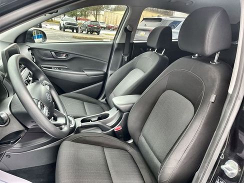 Used 2022 Hyundai Kona SEL w/ Cargo Package image 15