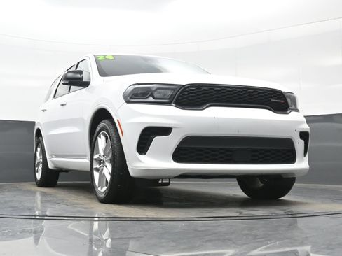 Used 2024 Dodge Durango GT image 31