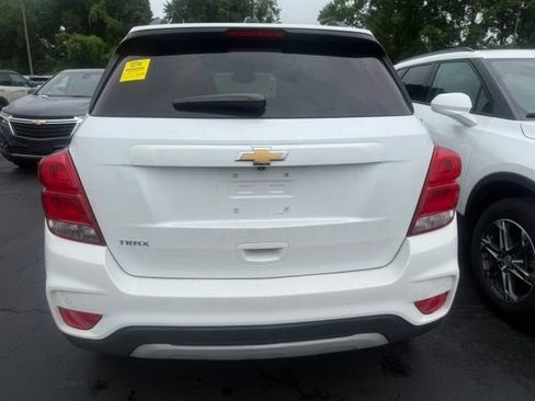 Used 2021 Chevrolet Trax LT w/ Driver Confidence Package FWD image 5