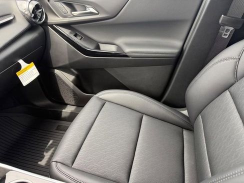 New 2026 Chevrolet Equinox LT FWD image 15