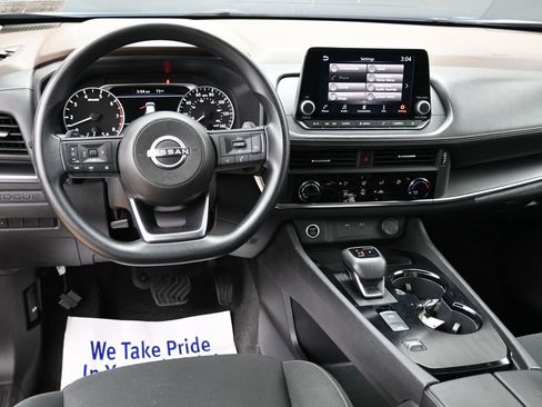 Used 2023 Nissan Rogue S FWD image 30