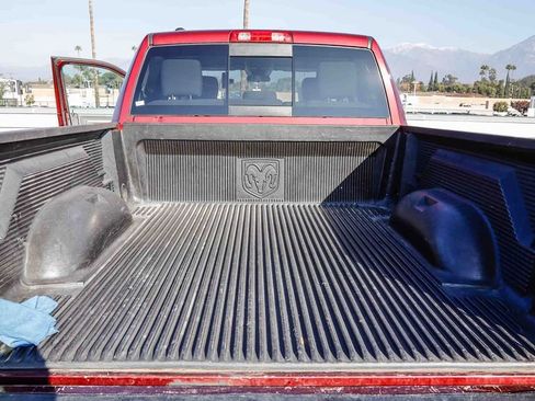 Used 2019 RAM 1500 Classic SLT image 26