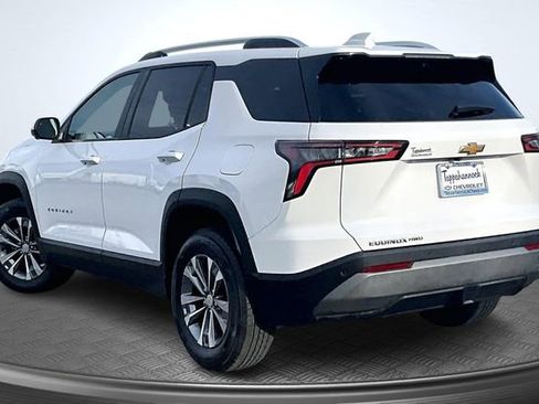 Used 2025 Chevrolet Equinox LT w/ Convenience Package II image 4