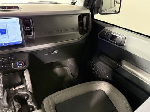 Certified 2023 Ford Bronco 4-Door AWD/4WD image 12