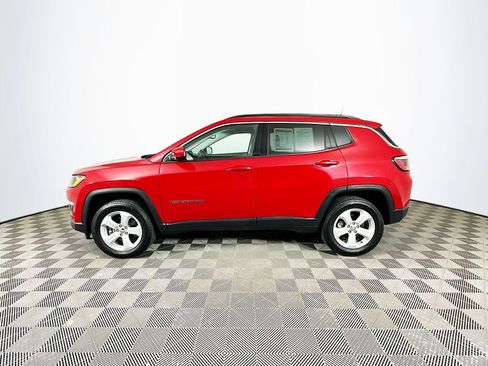 Certified 2019 Jeep Compass Latitude w/ Cold Weather Group image 6