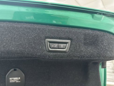 Used 2026 BMW M5 w/ Executive Package image 27