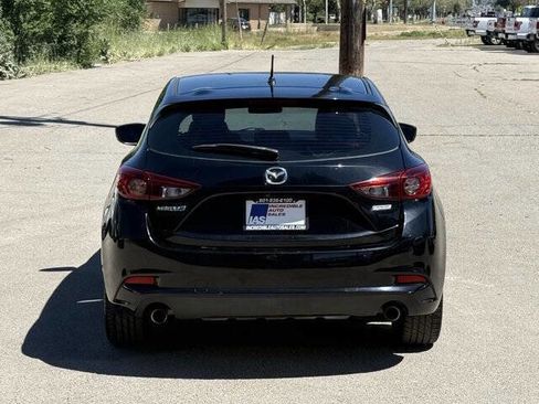 Used 2018 MAZDA MAZDA3 Touring FWD image 5