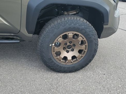 New 2026 Toyota Tacoma 4x4 Double Cab Hybrid image 6